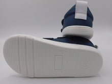 Cargar imagen en el visor de la galería, ZAPATILLA RESPETUOSA AZUL MARINO