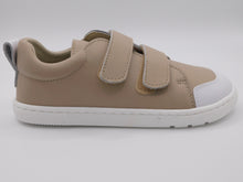 Cargar imagen en el visor de la galería, ZAPATILLA RESPETUOSA BEIGE