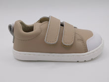 Cargar imagen en el visor de la galería, ZAPATILLA RESPETUOSA BEIGE