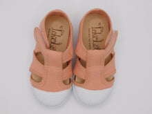 Cargar imagen en el visor de la galería, SANDALIAS CON PUNTERA DE GOMA SALMÓN