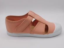 Cargar imagen en el visor de la galería, SANDALIAS CON PUNTERA DE GOMA SALMÓN