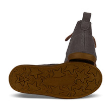 Cargar imagen en el visor de la galería, BOTÍN PISACACAS SERRAJE GRIS ANTRACITA